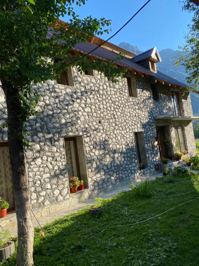 Guesthouse Demushi Валбона Екстериор снимка