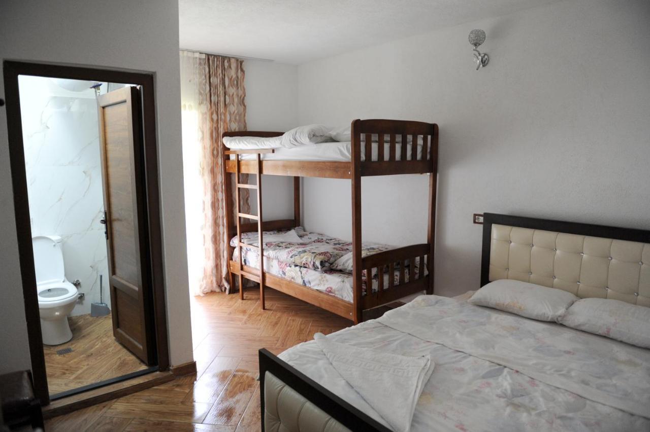 Guesthouse Demushi Валбона Екстериор снимка