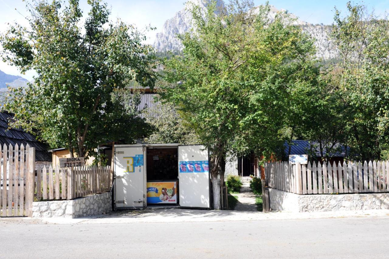 Guesthouse Demushi Валбона Екстериор снимка
